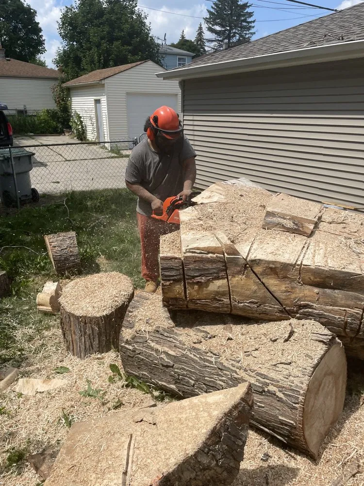 Custom residential landscaping in Milwaukee, WI - Tevin & Sons Lawn Care & Snow Removal