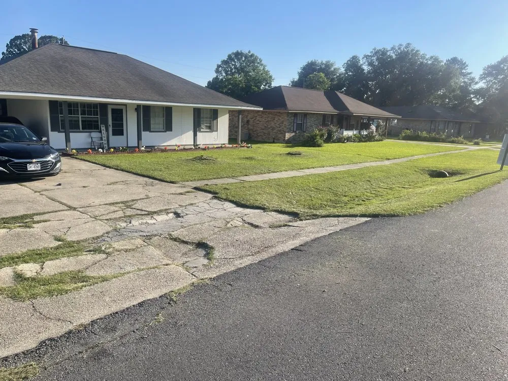 Custom landscape installation for residential properties across Baton Rouge, LA - Tevin’s landscaping