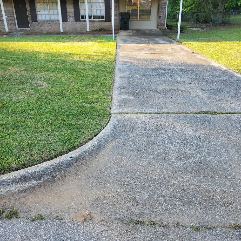 Trusted yard cleanup service in Slocomb, AL - Tew Lawn Care