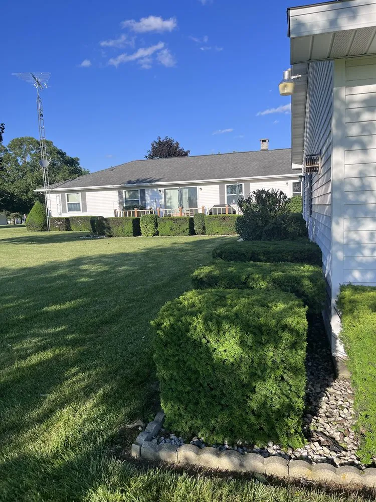 Professional garden landscaping for beautiful yards in Grass Lake, MI by Tex Mex Lawn and Landscaping