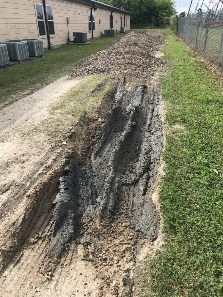 Custom landscaping services in Rosharon, TX - Texan Materials