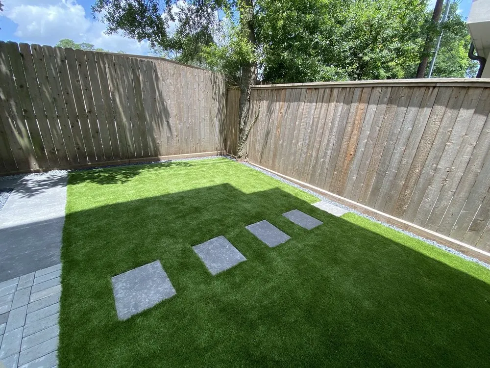 Expert garden landscaping in Sugar Land, TX by Texas All Star Landscaping
