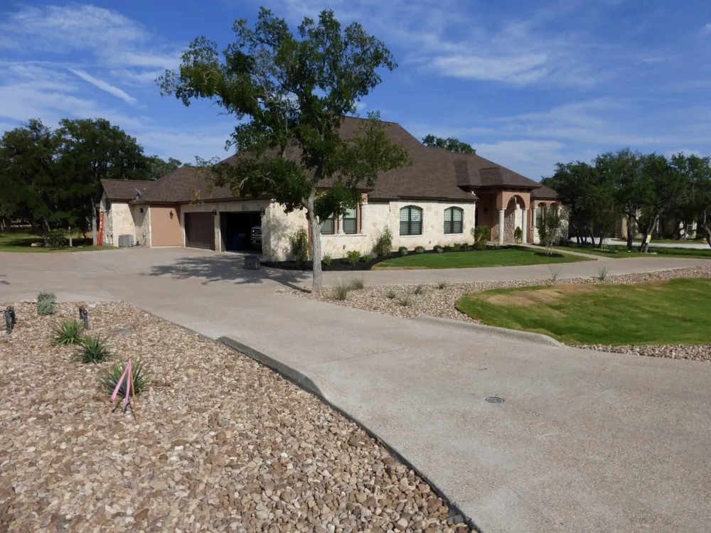 Custom landscape installation in Georgetown, TX by Texas Beauty Scapes