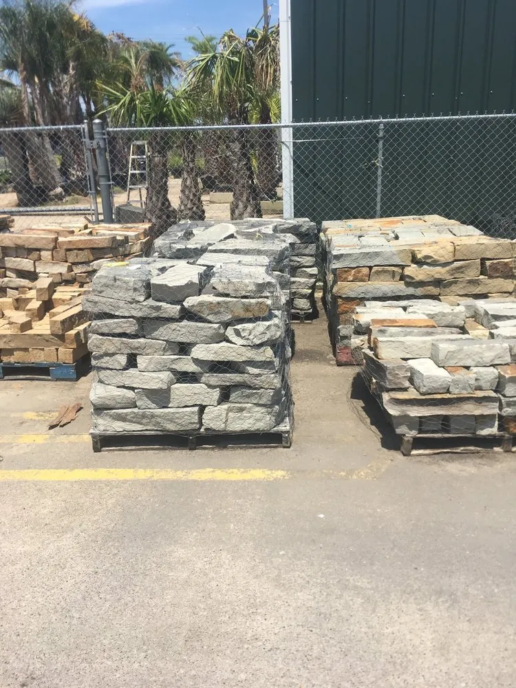 Custom garden landscaping in Nederland, TX by Texas Best Lawn