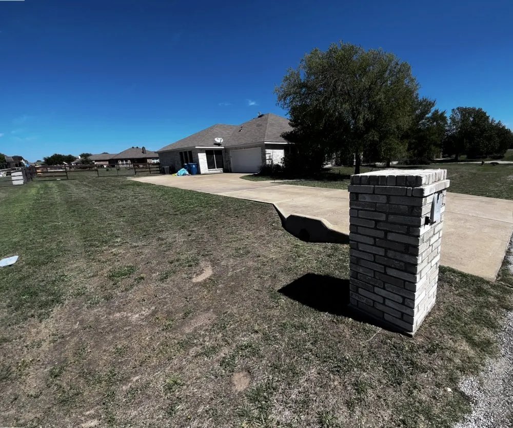 Expert yard maintenance in Peaster, TX by Texas Born Solutions