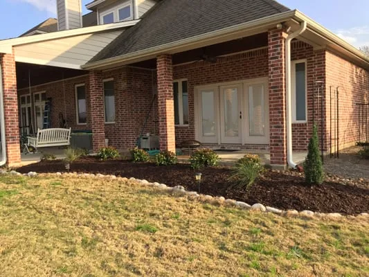 Texas Custom Landscaping, LLC Logo