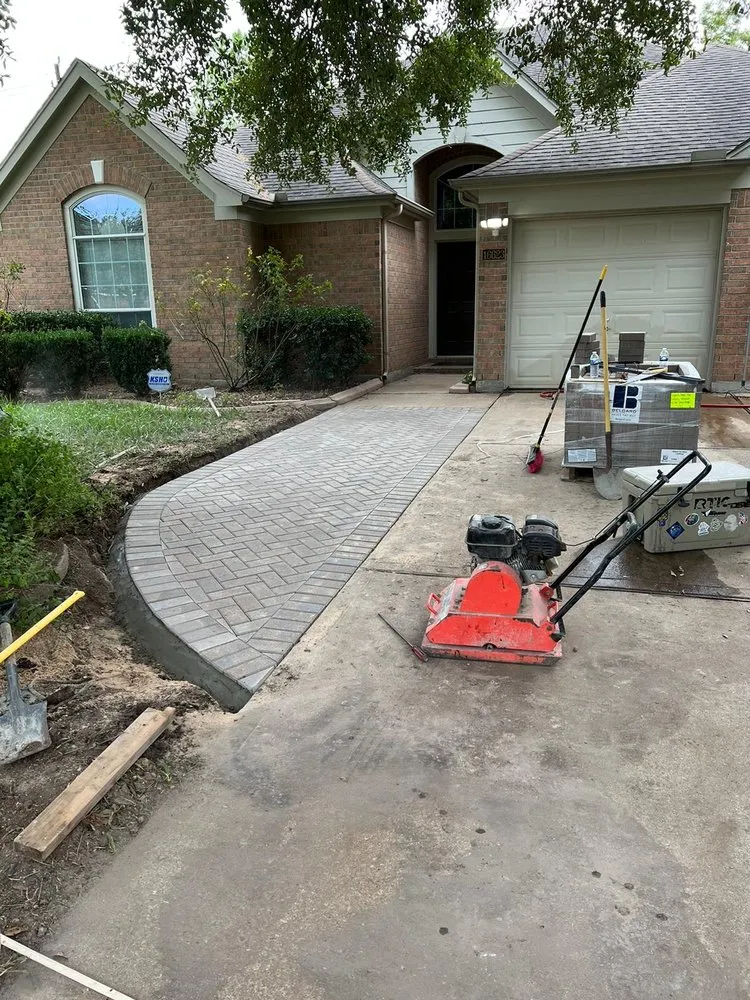 Custom landscaping services near you across Houston, TX - Texas Elite Tree & Outdoors