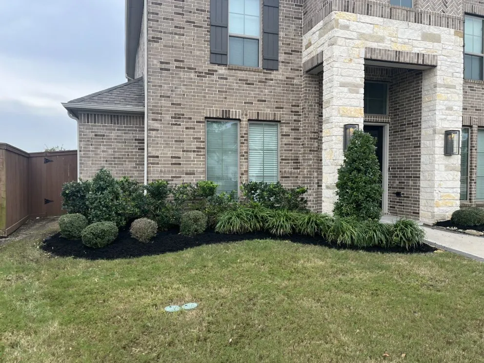 Professional lawn mowing service experts serving Katy, TX - Texas ForeverGreen