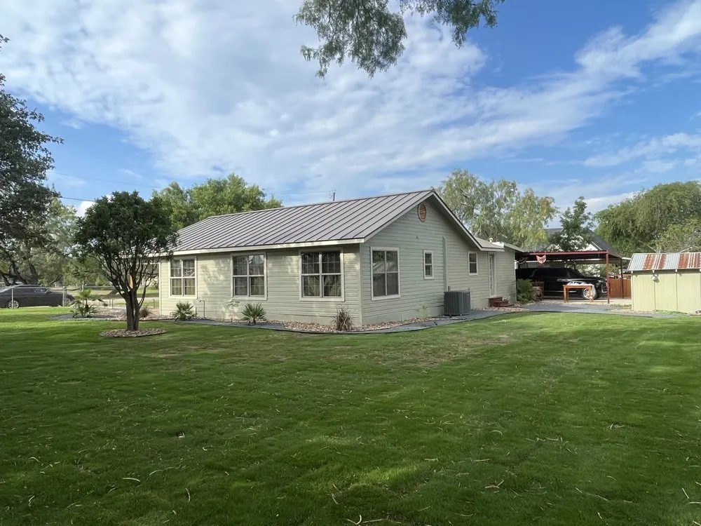 Trusted outdoor landscaping experts serving Pleasanton, TX - Texas Green Lawn Services