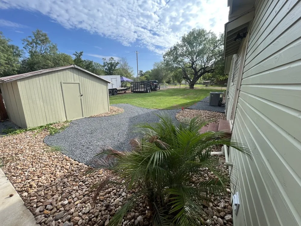 Trusted lawn mowing service in Pleasanton, TX - Texas Green Lawn Services