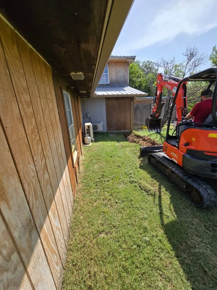Professional yard cleanup service in Rainbow, TX - Texas Jackalope Services