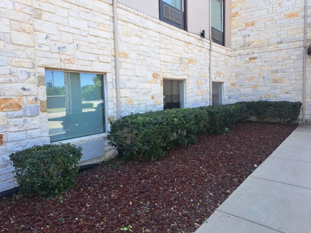 Professional outdoor landscaping with custom design in Rainbow, TX by Texas Jackalope Services