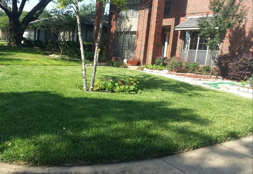 Custom garden landscaping in Meridian, TX by Texas Landscape Solutions