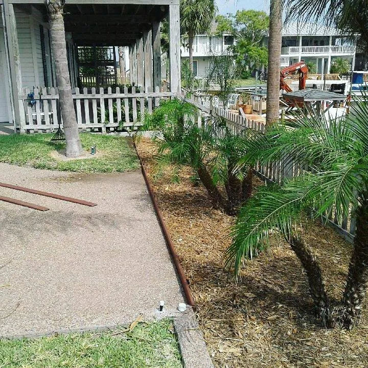 Affordable lawn care service experts serving Rockport, TX - Texas Lawn Pros