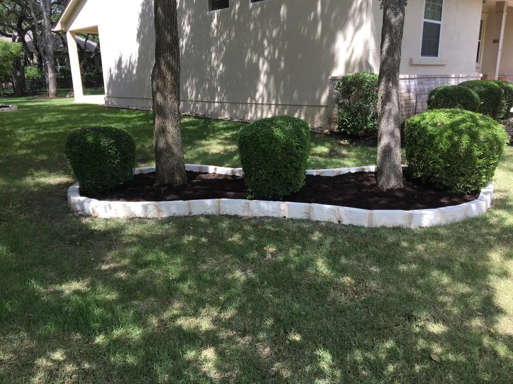 Custom outdoor landscaping in Georgetown, TX by Texas Lawn Service & Landscapes