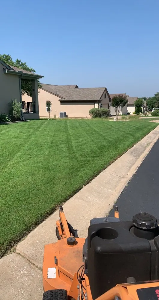 Custom yard maintenance in Georgetown, TX by Texas Lawn Service & Landscapes