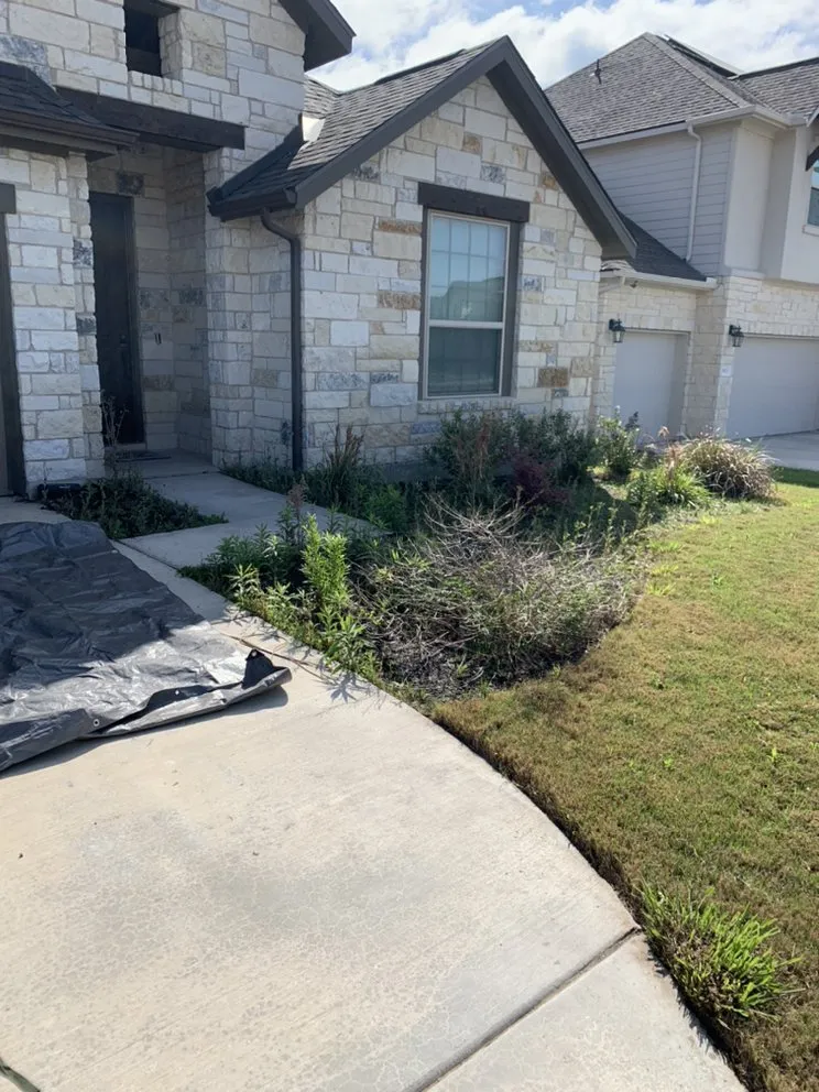 Top-rated outdoor landscaping with custom design in Georgetown, TX by Texas Lawn Service & Landscapes