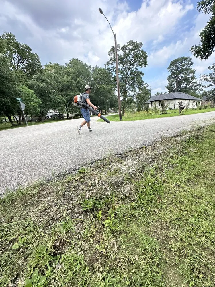 Expert yard maintenance for outdoor upgrades in Magnolia, TX by Texas Mow