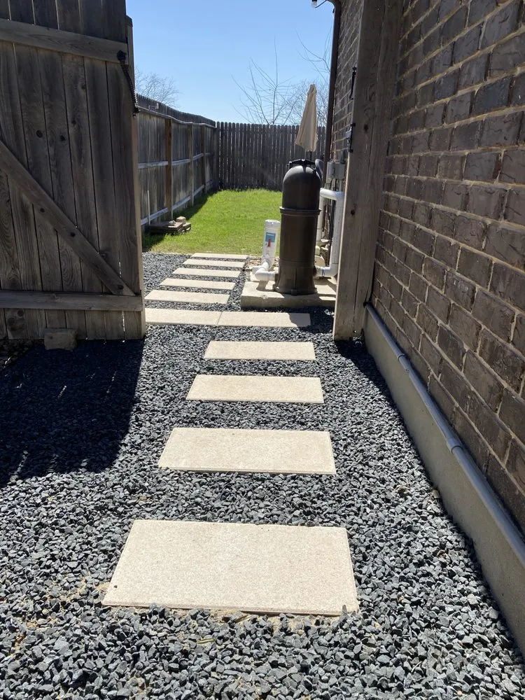 Custom landscape design with custom design in San Antonio, TX by Texas Oaks landscaping