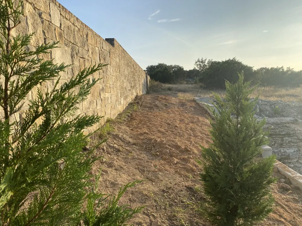 Reliable lawn care service for year-round maintenance across San Antonio, TX - Texas Oaks landscaping