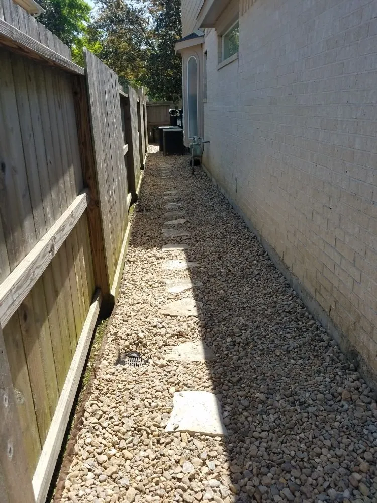 Custom yard maintenance in Katy, TX - Texas Outdoor Services