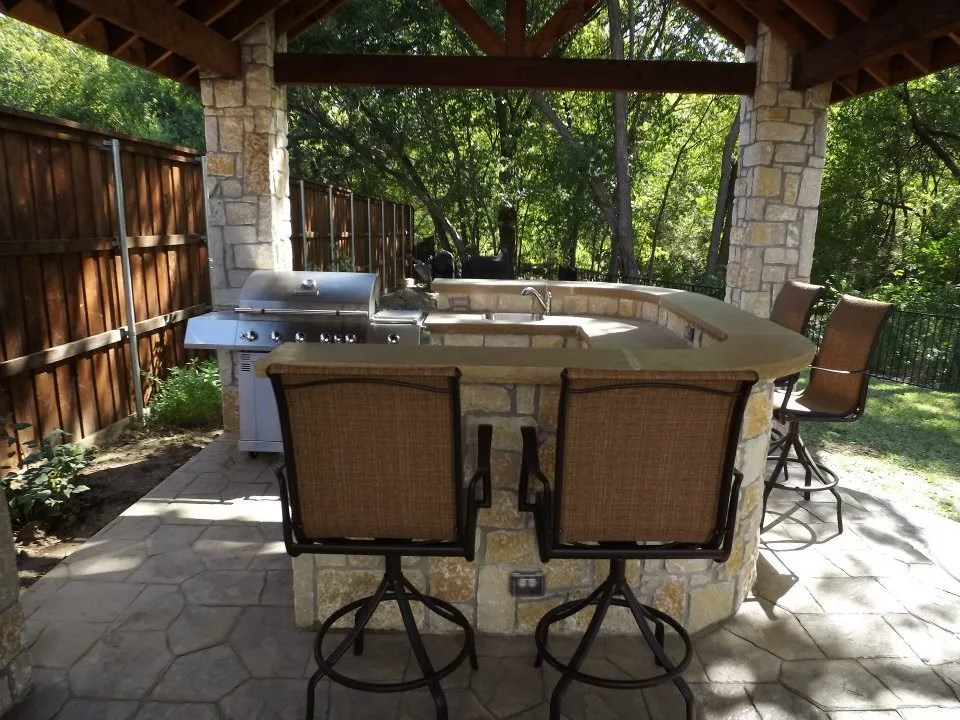 Expert lawn care service in Fort Worth, TX - Texas Patios Backyard Living