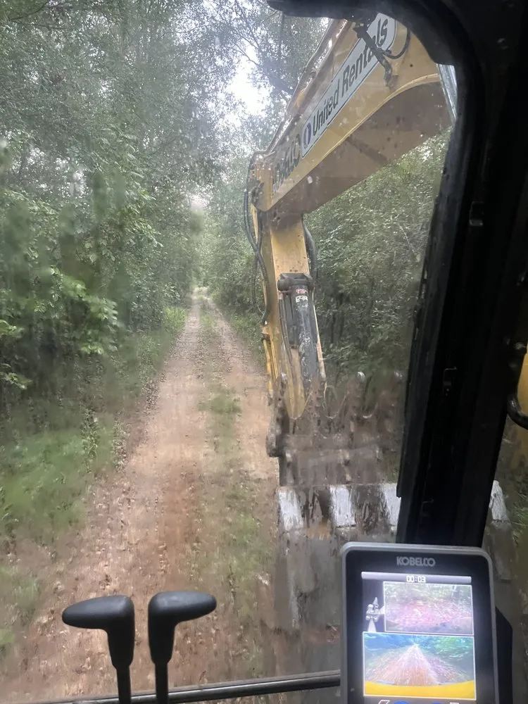 Trusted yard cleanup service in College Station, TX by Texas Platinum Solutions