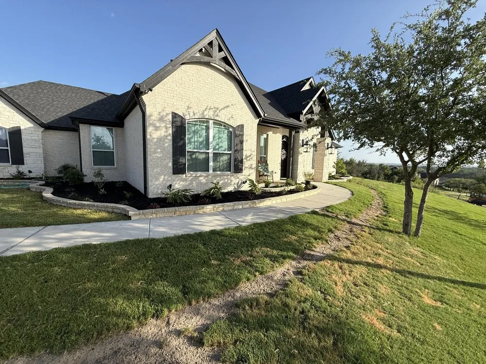 Expert lawn care service in Weatherford, TX - Texas Select Landscape