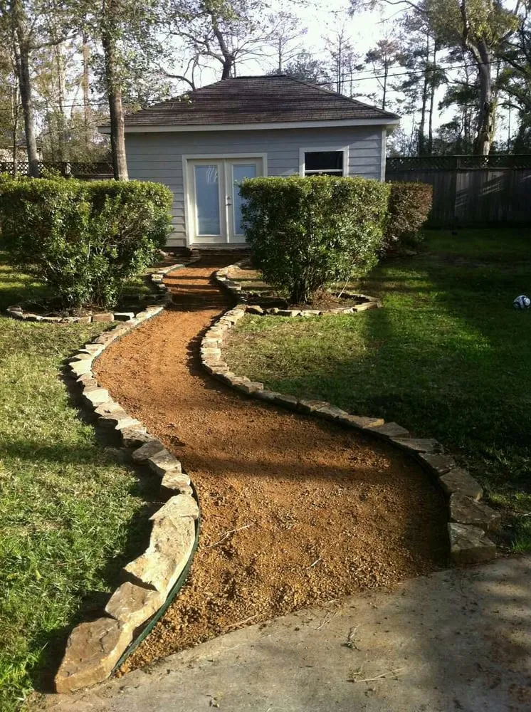 Expert lawn mowing service experts serving Houston, TX - Texas Serene Lawn and Landscaping