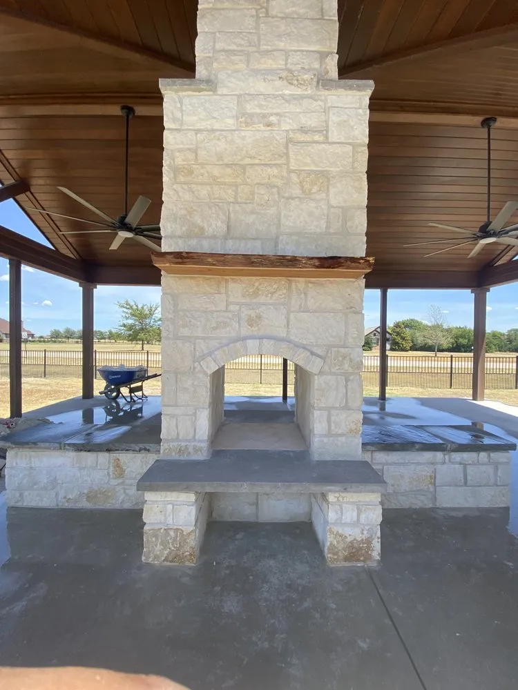 Custom landscape installation experts serving Dallas, TX - Texas Stone