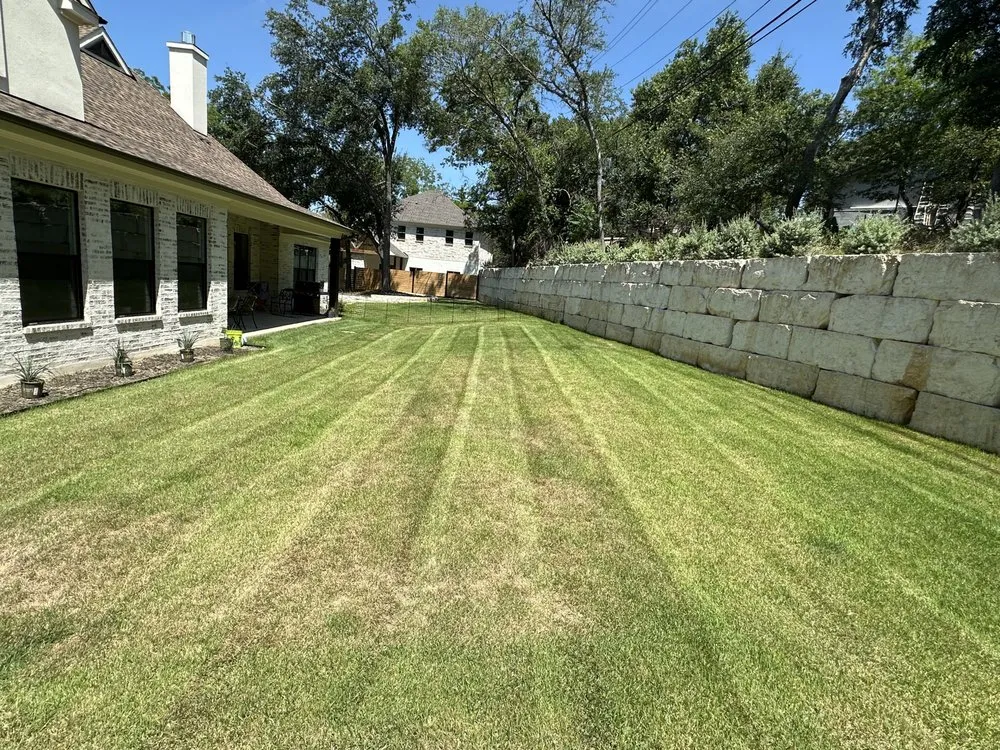Trusted yard cleanup service with custom design across Round Rock, TX - Texas Tough Lawn & Landscaping
