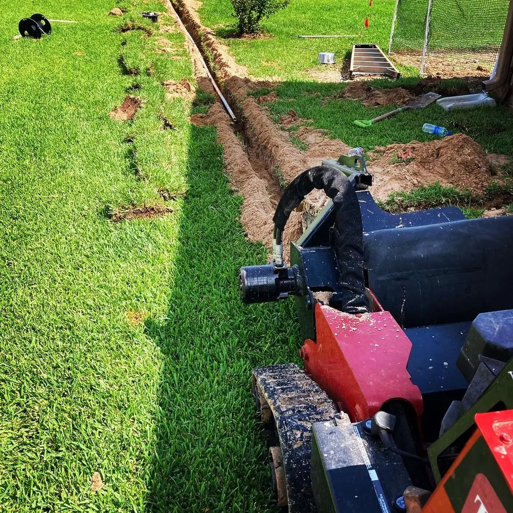 Professional yard maintenance in Houston, TX - Texas Vines Landscape