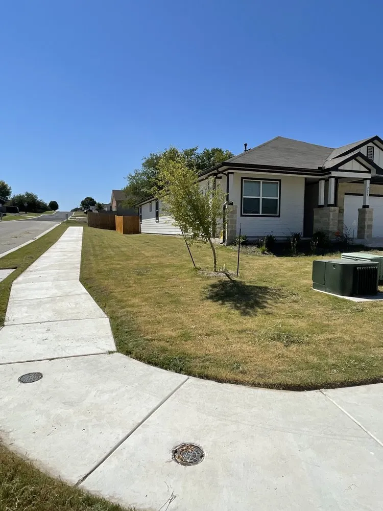 Professional outdoor landscaping in Hutto, TX - Texicano Lawn Care