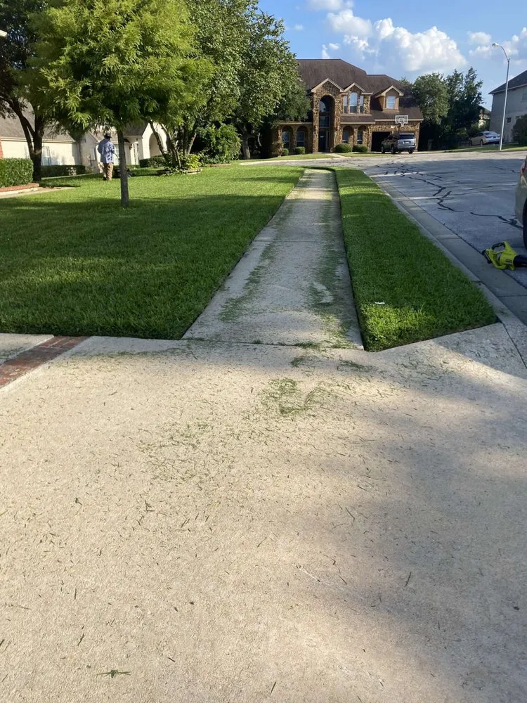 Affordable landscape installation for beautiful yards in Hutto, TX by Texicano Lawn Care