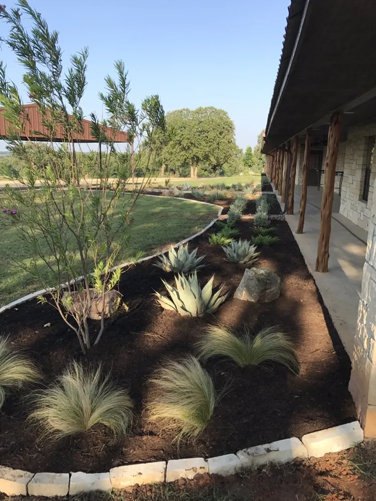 Professional outdoor landscaping in Madill, OK by Texoma Horticulture