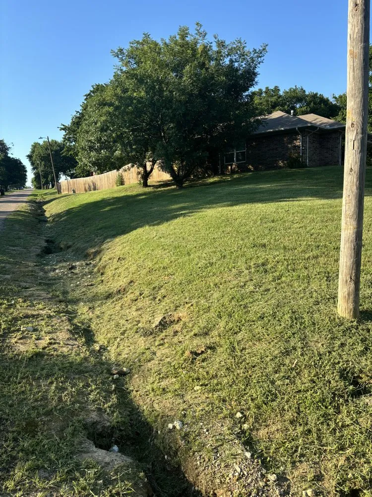 Professional garden landscaping for year-round maintenance in Durant, OK by Texoma Premier Mowing