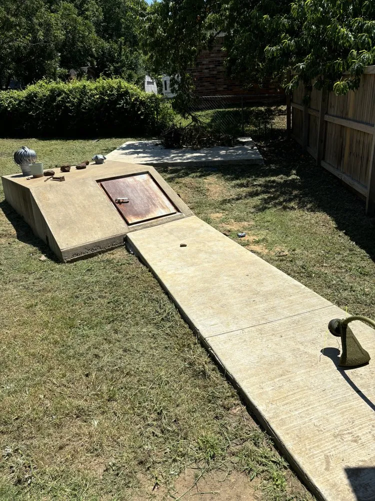 Custom yard maintenance for year-round maintenance in Durant, OK by Texoma Premier Mowing