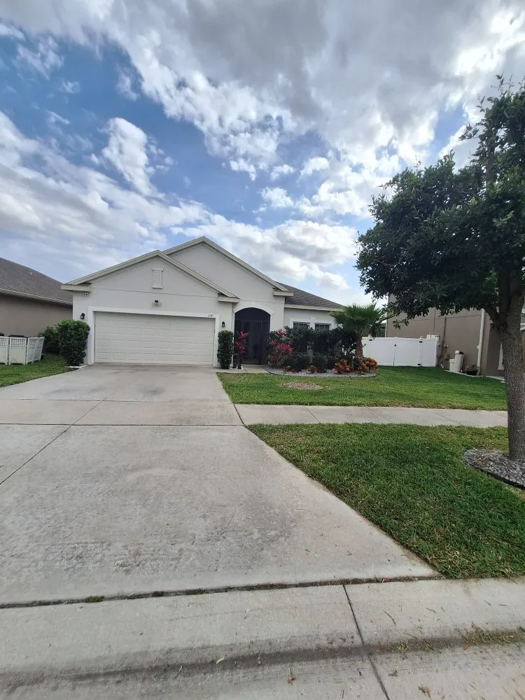 Custom outdoor landscaping experts serving Davenport, FL - Tex's Land Services