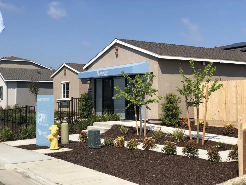 Affordable lawn care service in Yuba City, CA by Teyes Landscaping