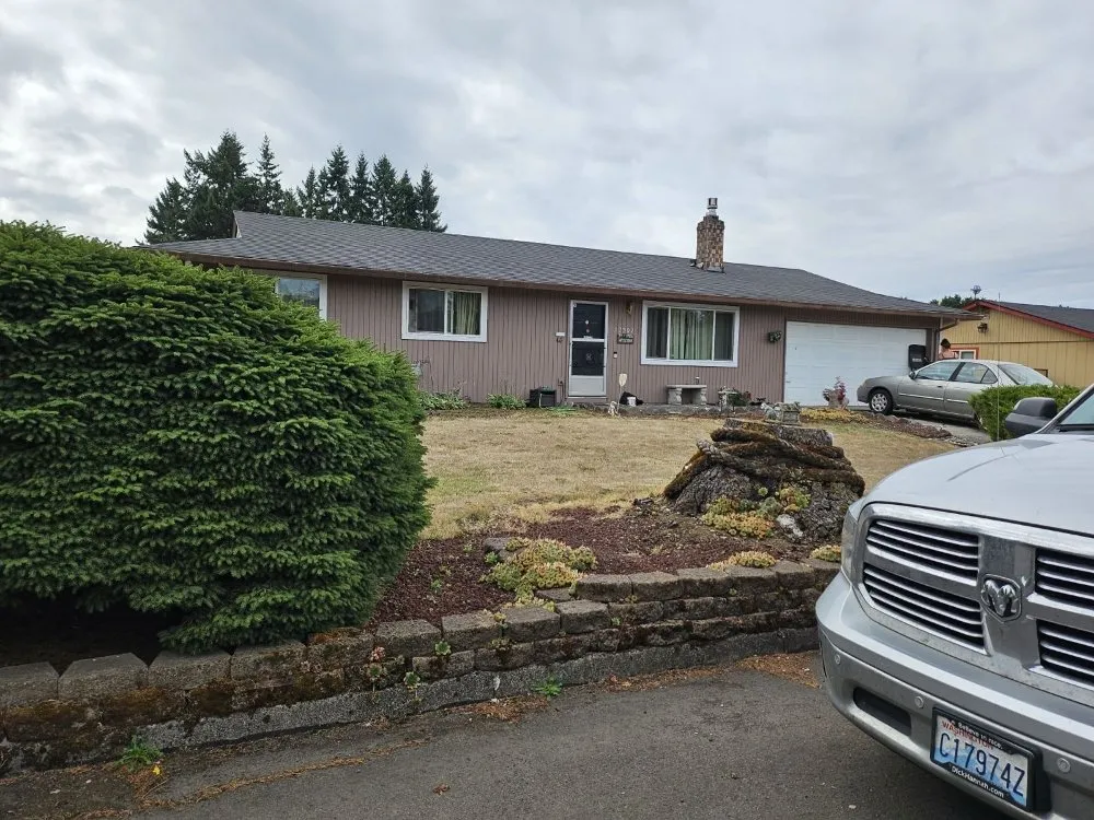 Expert lawn mowing service for homes in Battle Ground, WA by TG Blessing Landscaping