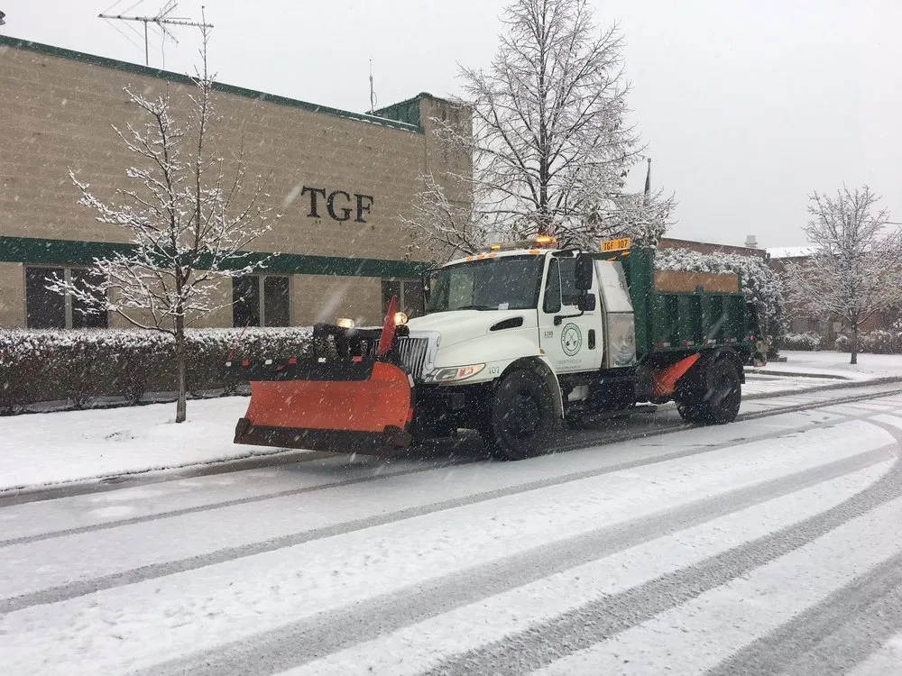 Expert lawn mowing service experts serving Libertyville, IL - TGF Enterprises