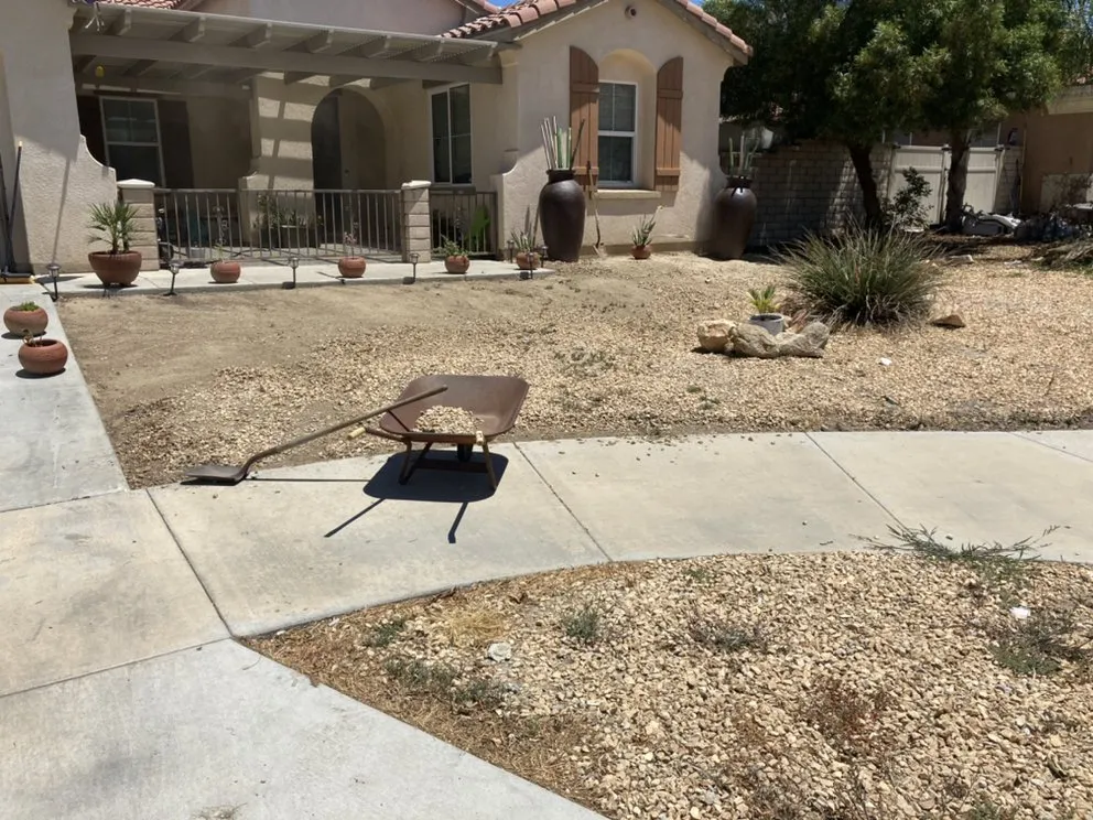 Expert lawn mowing service in San Bernardino, CA by T&h landscaping