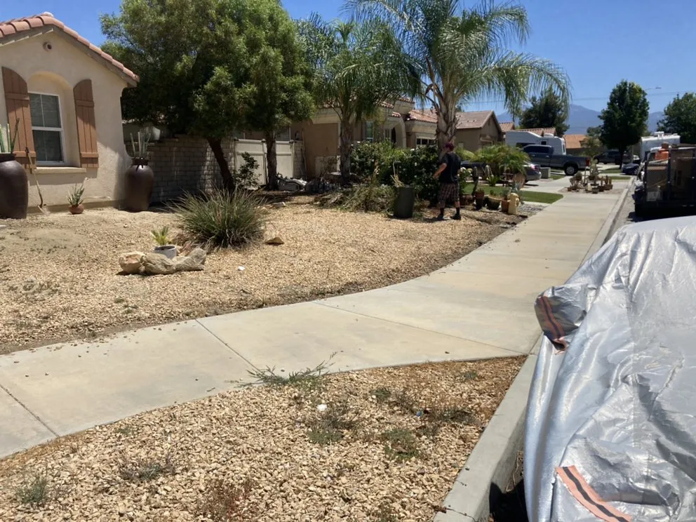 Custom lawn mowing service in San Bernardino, CA - T&h landscaping