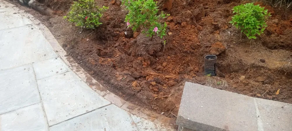 Custom outdoor landscaping for residential properties in Tupelo, MS by T&H Total and Complete Lawn Care