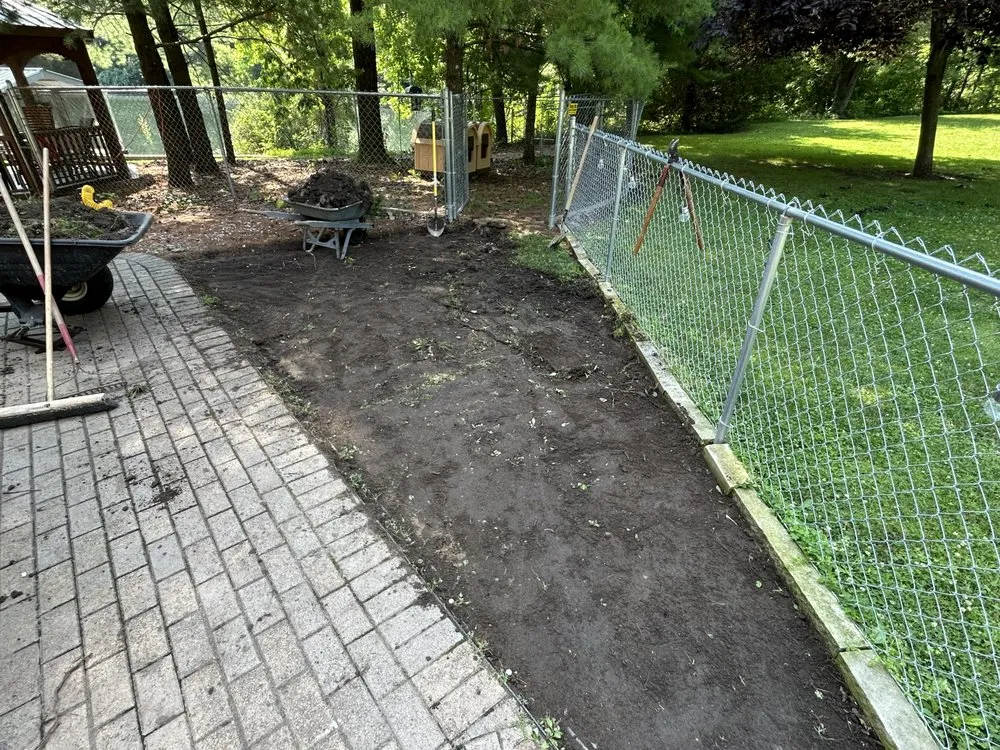 Custom garden landscaping experts serving Clay City, IN - TH Yard and Home