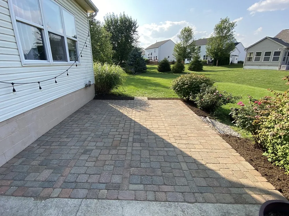 Top-rated landscaping services for residential properties in Powell, OH by Tharpscapes