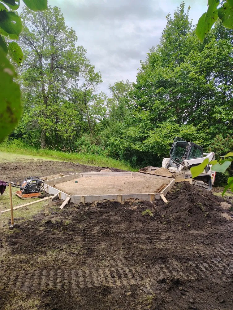 Expert lawn mowing service in West Fargo, ND - That 1 Guy