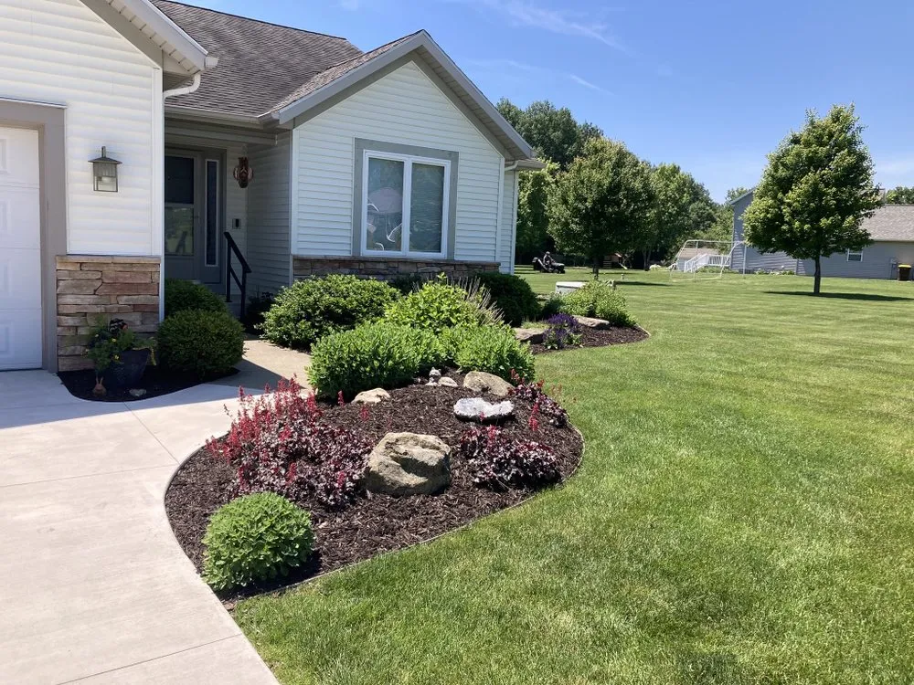 Custom yard cleanup service experts serving Gowen, MI - That Garden Girl