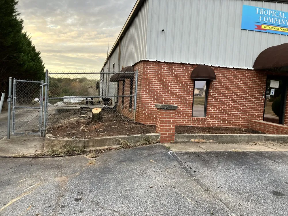 Local lawn care service in Spartanburg, SC - That guy landscaping