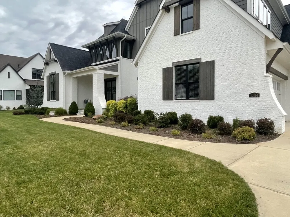 Expert outdoor landscaping experts serving Huntersville, NC - That Guy Ryan Landscaping